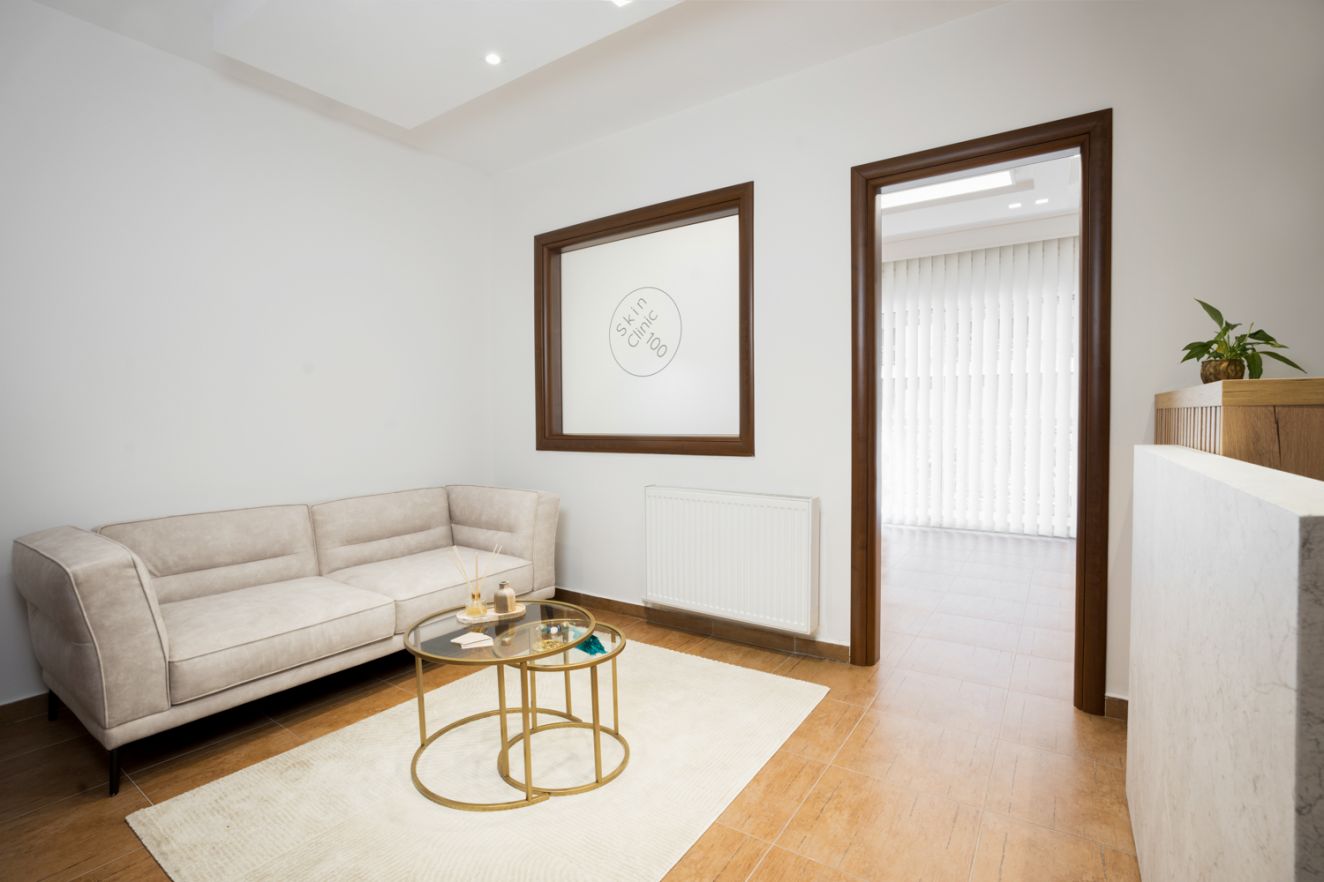 Reception Skin Clinic 100